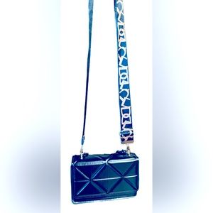 Wholesale Women’s Quilted Crossbody 10 count